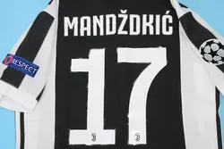 لباس کلاسیک یوونتوس 2018-2017 کیت اول