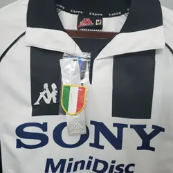 لباس کلاسیک یوونتوس 1998-1997 کیت اول