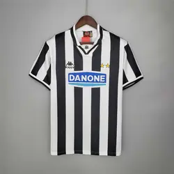 لباس کلاسیک یوونتوس 1995-1994 کیت اول
