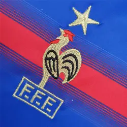 لباس کلاسیک فرانسه یورو 2004 کیت اول