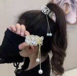 کلیپس دم اسبی شکوفه آویزدار