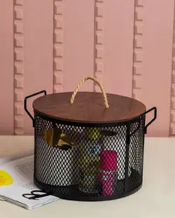 باکس فلزی بزرگ با در چوبی
