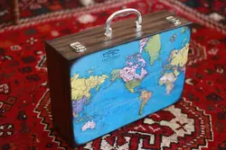 چمدان چوبی طرح نقشه2