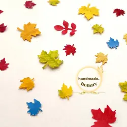 برگ‌های رنگارنگ پاییزی