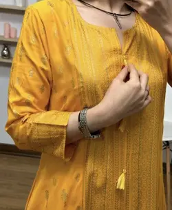 پیراهن کورتای طلاکوب۲