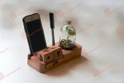 نظم دهنده و تقویم رومیزی چوبی با تراریوم Doct