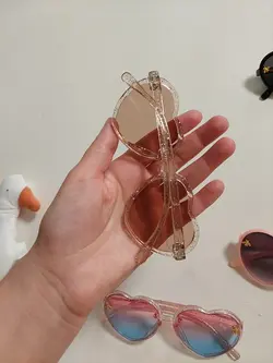 عینک دخترانه قلبی کد 876