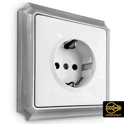 پریز برق ارت دار توکار دور نقره ای