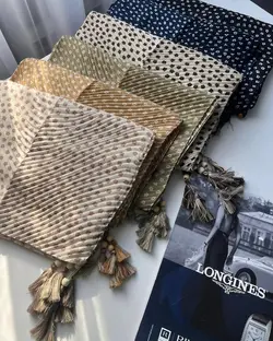 شال پلیسه شکوفه