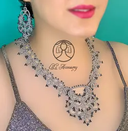 نیم ست گوشواره و گردنبند مدل عروس کد: U06