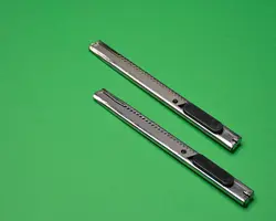 کاتر فلزی ۳۰ درجه باریک - فروشگاه هنری مهستان