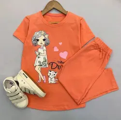 تیشرت و شلوار برمودا طرح دخترک