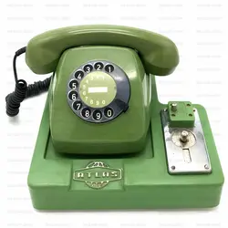 تلفن قدیمی سکه ای سبز - Coin Telephone