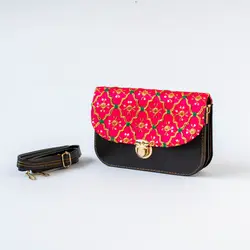 کیف چرم کوچک مدل سوزن دوزی رنگ صورتی