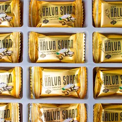 خرید حلوا سوهان بادامی 42 درصد فاقد شکر و روغن مبرهن خوانسار- 450 گرم