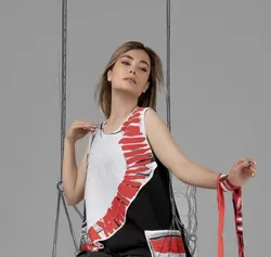 تاپ و دستمال گردن رها