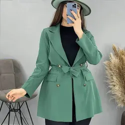 خرید آنلاین مانتو یقه انگلیسی شیک و دخترانه با دوخت عالی در مد شیک