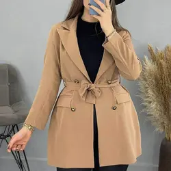 خرید آنلاین مانتو یقه انگلیسی شیک و دخترانه با دوخت عالی در مد شیک