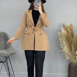 خرید آنلاین مانتو یقه انگلیسی شیک و دخترانه با دوخت عالی در مد شیک