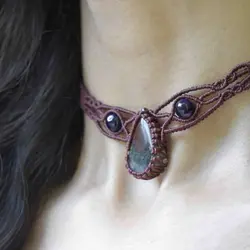 خرید چوکر مکرومه با سنگ عقیق شجر پاییزه​ از هنرمند ؛ ناربوم