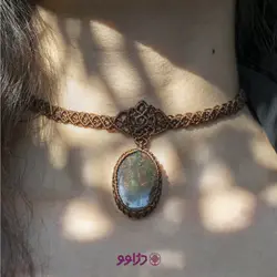 خرید چوکر مکرومه با عقیق شجر پاییزه سبز​ از هنرمند ؛ ناربوم