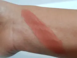 رژگونه پد دار پودری برند کیس بیوتی کد ر۴۰۳