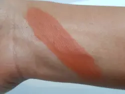 رژگونه پد دار پودری برند کیس بیوتی کد ر۴۰۳