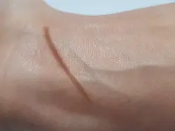 مداد ابرو اسنس کد م۵