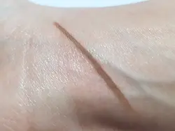 مداد ابرو اسنس کد م۵