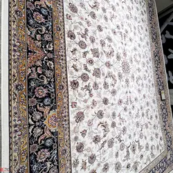 فرش ماشینی جردن-کلکسیون lexa-میترا کرم حاشیه سرمه ای-1200 شانه-4000 تراکم