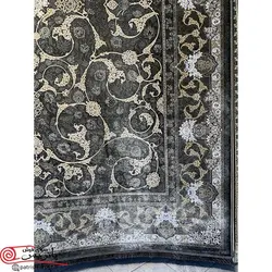 فرش ماشيني خاطره کوير کاشان 1200شانه با تراکم 3600 آکروليک طرح تخت طاووس زغالی هايبالک