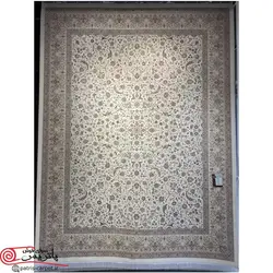 فرش ماشيني با برند خاطره کویر کاشان 1500شانه با تراکم 4500 آکروليک طرح گل افشان کرم - سفید حاشیه شکلاتی