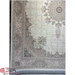 فرش ماشيني با برند خاطره کویر کاشان 1500شانه با تراکم 4500 آکروليک طرح زرنگار کرم - سفید