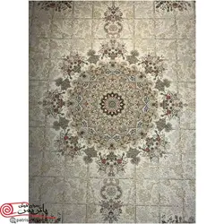فرش ماشيني با برند خاطره کویر کاشان 1500شانه با تراکم 4500 آکروليک طرح زرنگار کرم - سفید