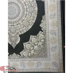 فرش ماشيني خاطره کوير کاشان 1200شانه با تراکم 3600 آکروليک طرح ونیز زغالی هايبالک