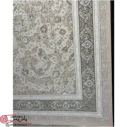 فرش ماشيني خاطره کوير کاشان 1200شانه با تراکم 3600 آکروليک طرح افشان گلریز کرم صدفی هايبالک