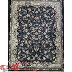 فرش ماشيني شاهکار صفویه 700 شانه با تراکم 2550 آکروليک طرح 5666 سرمه ای