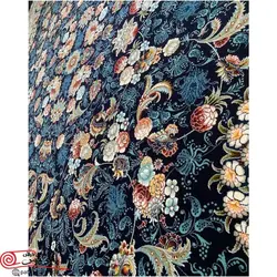 فرش ماشيني شاهکار صفویه 700 شانه با تراکم 2550 آکروليک طرح 5666 سرمه ای