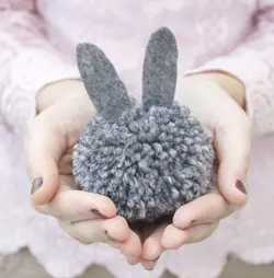 کارگاه خلاقیت با کاموا و ساخت عروسک کاموایی