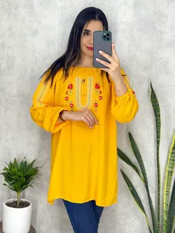 شومیز نخی سرشانه و سرسینه گلدوزی کد 3154