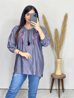 شومیز گلدوزی شده منگوله دار کد 3168