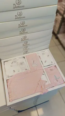 ست بیمارستانی 13 تیکه دانالو Danaloo - فروشگاه سیسمونی روژان