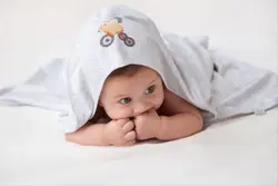 پتو دور پیج نخی طرح دو چرخه دانالو DANALOO - فروشگاه سیسمونی روژان