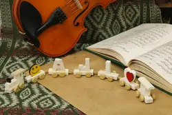 حروف چوبی انگلیسی مدل قطاری - فروشگاه سیسمونی روژان