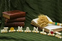 حروف چوبی انگلیسی مدل قطاری - فروشگاه سیسمونی روژان