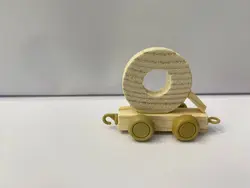 حروف چوبی انگلیسی مدل قطاری - فروشگاه سیسمونی روژان