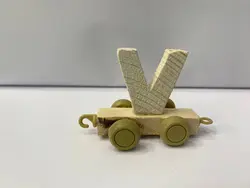 حروف چوبی انگلیسی مدل قطاری - فروشگاه سیسمونی روژان