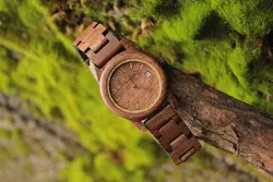 ساعت مچی چوبی (مدل square با چوب اقاقیا)