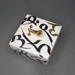 شکلات خوری سرامیکی مربع کوچک تایپوگرافی طلا