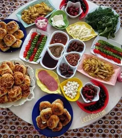 اردوخوری سه خانه لاو رنگی